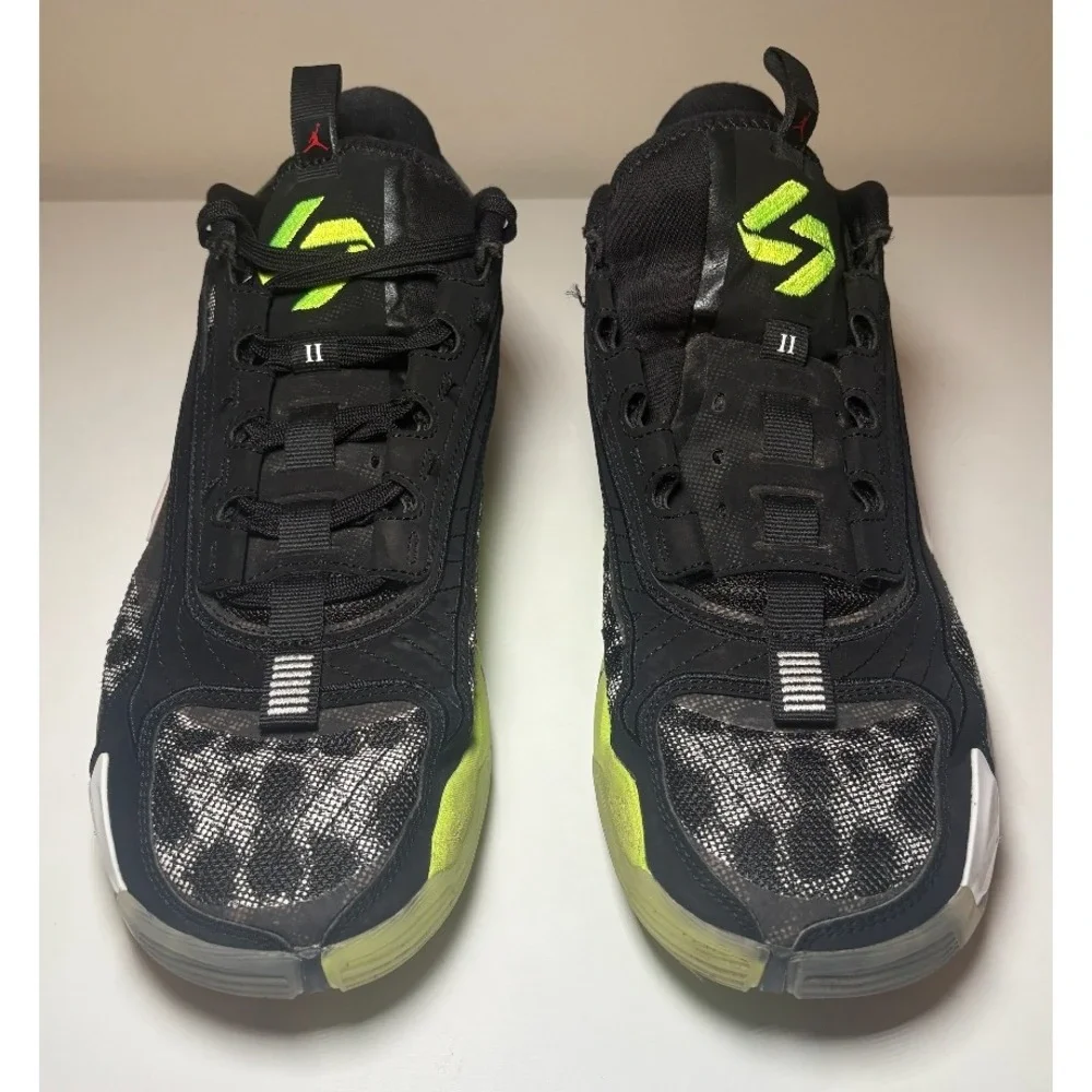 Jordan Luka 2 Black Volt Basketball Shoes DX8733-017 Men's Size 10.5